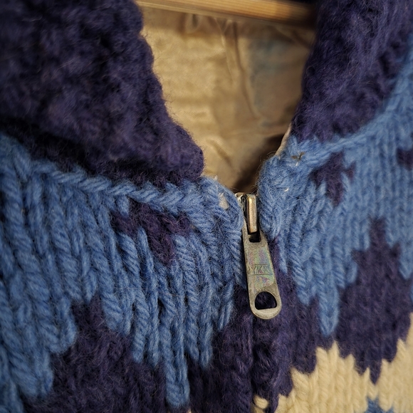 Handmade Vintage Canadian Chunky Knit Cowichan Style Sweater, Large - Picture 5 of 16